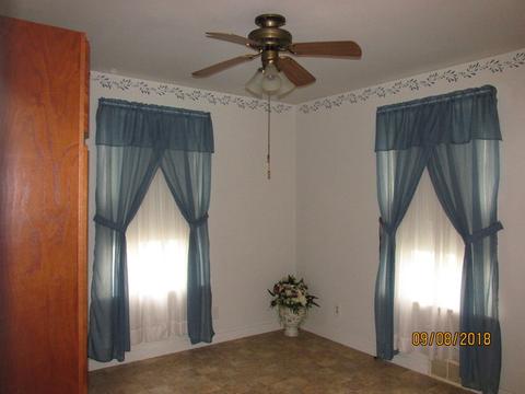 475 E Main St, Sheldon, IL 60966 photo 9