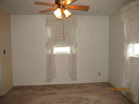 475 E Main St, Sheldon, IL 60966 photo 6