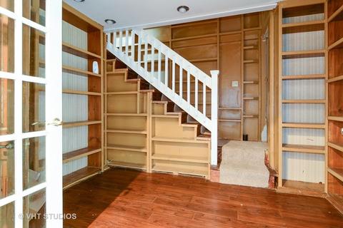 40 W863 Bowes Bend Dr, Elgin, IL 60124 photo 8