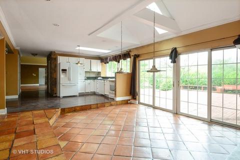 40 W863 Bowes Bend Dr, Elgin, IL 60124 photo 6