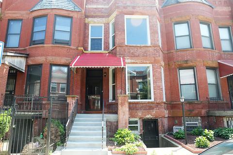 823 E 47th Pl, Chicago, IL 60615 photo 1