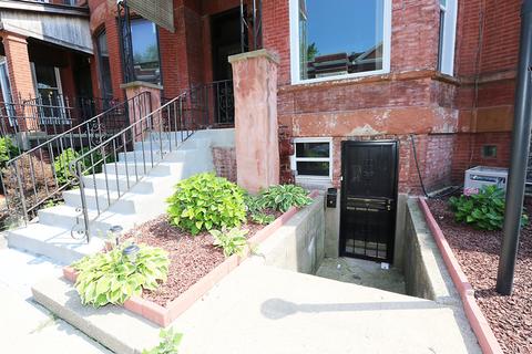 823 E 47th Pl, Chicago, IL 60615 photo 30