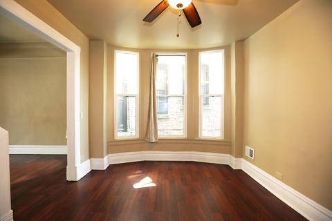 823 E 47th Pl, Chicago, IL 60615 photo 11