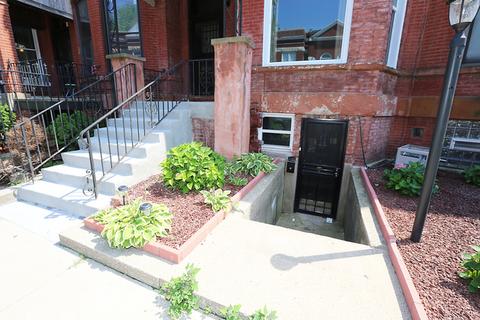 823 E 47th Pl, Chicago, IL 60615 photo 3