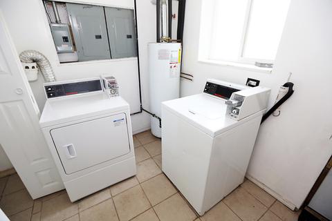 823 E 47th Pl, Chicago, IL 60615 photo 36