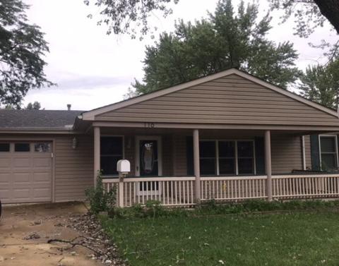 116 E Chestnut Dr, Streamwood, IL 60107 photo 2