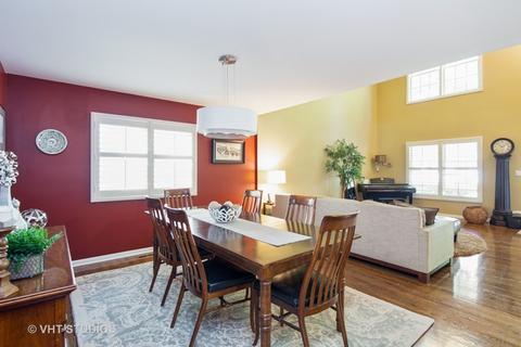 112 E Grantley Ave, Elmhurst, IL 60126 photo 3