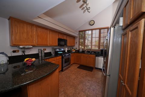 2002 Alpine Way, Plainfield, IL 60586 photo 4