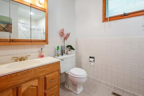 2110 W Grace St, Kankakee, IL 60901 photo 11