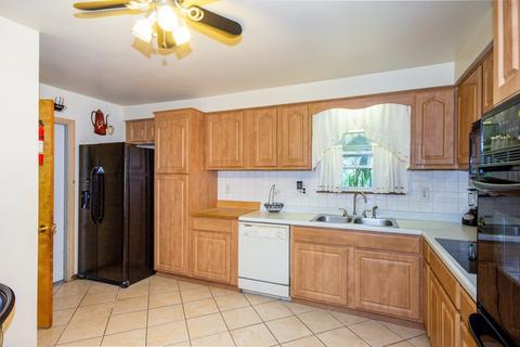 2110 W Grace St, Kankakee, IL 60901 photo 3