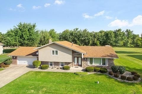 2834 E Pine Dr, Crete, IL 60417 photo 1
