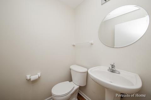 3900 Blackstone Dr, Aurora, IL 60504 photo 5