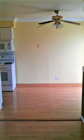 328 Joan Ct #D, Bartlett, IL 60103 photo 3