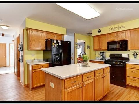 2013 Oakdale Estates Dr, Plainfield, IL 60586 photo 8