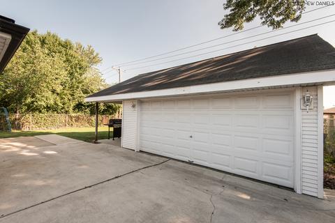 6901 Olympic Dr, Bridgeview, IL 60455 photo 26