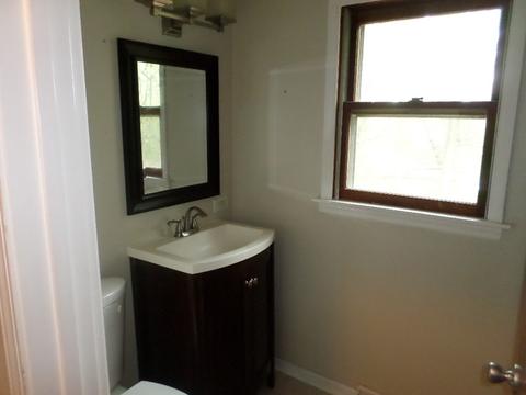826 Forest Ave, Elgin, IL 60120 photo 12