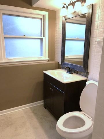 540 N 7th Ave, Addison, IL 60101 photo 10
