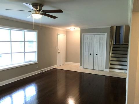 540 N 7th Ave, Addison, IL 60101 photo 2