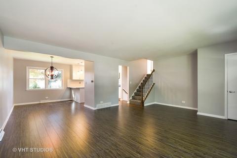 1411 Marcy Ln, Wheeling, IL 60090 photo 2