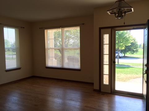 129 Old Post Rd, Oswego, IL 60543 photo 4