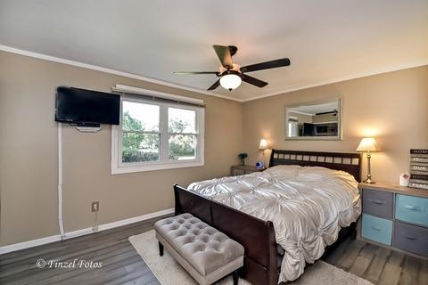 2411 Fairview Ln, Mchenry, IL 60051 photo 9