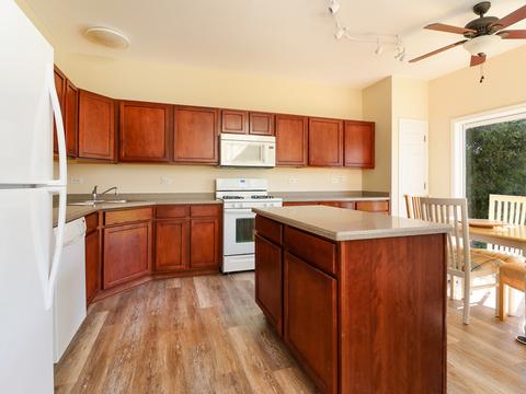 3748 Pope Ct, Plano, IL 60545 photo 7