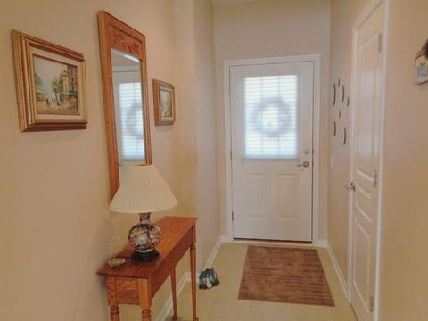 2829 Edgewater Dr, Elgin, IL 60124 photo 4