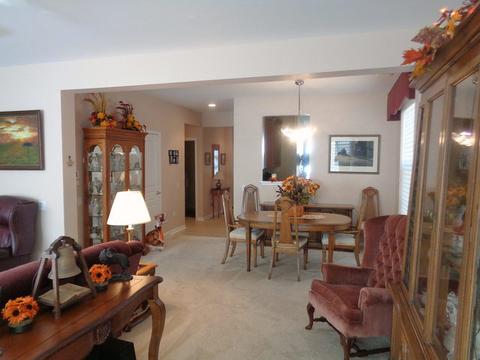 2829 Edgewater Dr, Elgin, IL 60124 photo 7