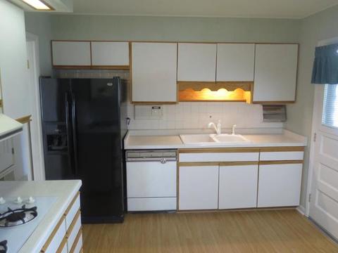585 Edgemont Ln, Hoffman Estates, IL 60169 photo 2