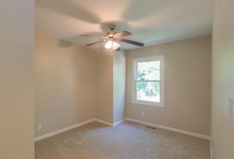 1209 Hillside Ln, Mchenry, IL 60050 photo 12