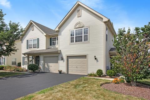 2433 Dickens Dr, Aurora, IL 60503 photo 1
