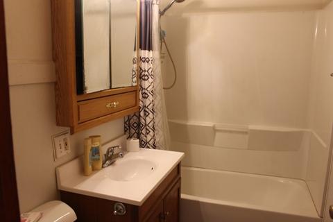 515 E Jackson St, Belvidere, IL 61008 photo 5