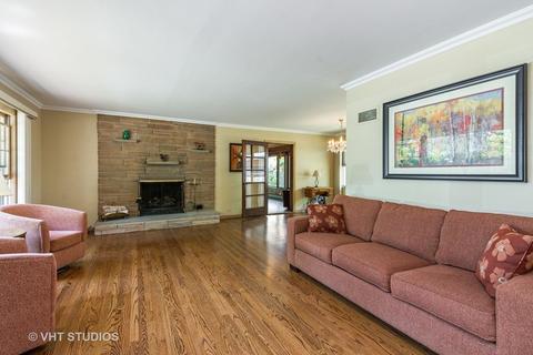 210 Cambridge Rd, Des Plaines, IL 60016 photo 2