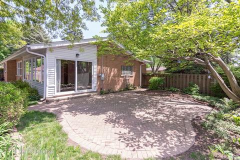 210 Cambridge Rd, Des Plaines, IL 60016 photo 19