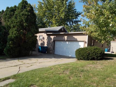 703 7th St, Peru, IL 61354 photo 1