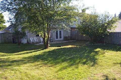 1398 Maroon Dr, Elgin, IL 60120 photo 22