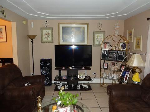 145 Dover Dr #9, Des Plaines, IL 60018 photo 4