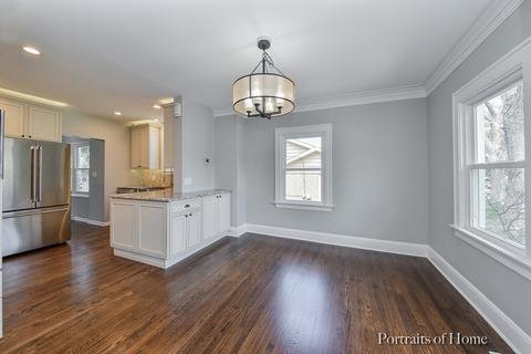 818 James Ct, Wheaton, IL 60189 photo 8