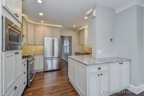 818 James Ct, Wheaton, IL 60189 photo 5