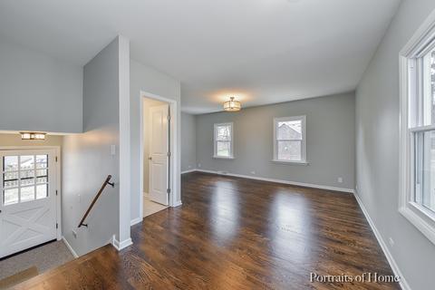 818 James Ct, Wheaton, IL 60189 photo 9