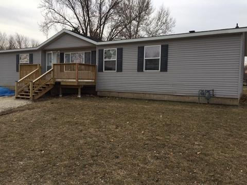 800 Evans Ave, Genoa, IL 60135 photo 1