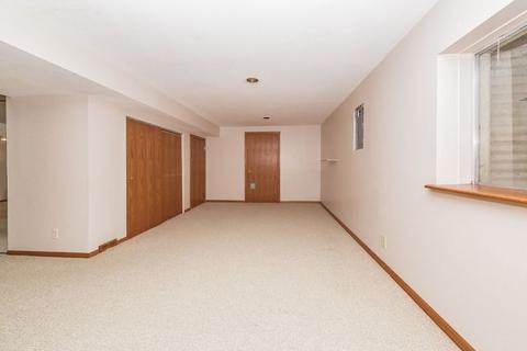 796 Thoreau Dr, Elgin, IL 60120 photo 25