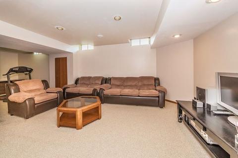 796 Thoreau Dr, Elgin, IL 60120 photo 23