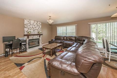 796 Thoreau Dr, Elgin, IL 60120 photo 15