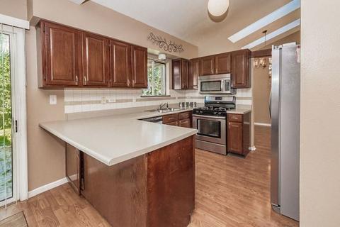 796 Thoreau Dr, Elgin, IL 60120 photo 11