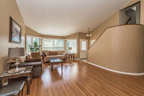 796 Thoreau Dr, Elgin, IL 60120 photo 6