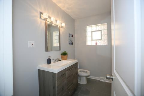 6104 S 75th Ave, Summit, IL 60501 photo 12
