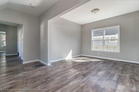 1100 Front St, Aurora, IL 60505 photo 6