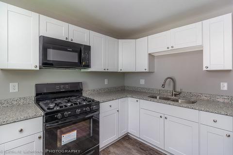 1100 Front St, Aurora, IL 60505 photo 16