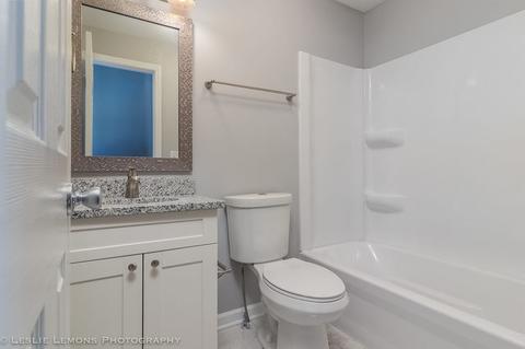 1100 Front St, Aurora, IL 60505 photo 12